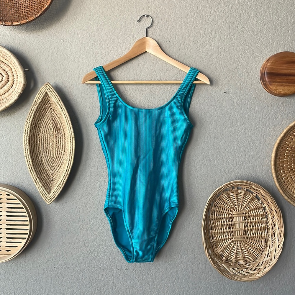 Vintage white stag turquoise ribbed one piece swimsuit